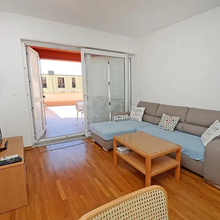 Apartman Esteral *